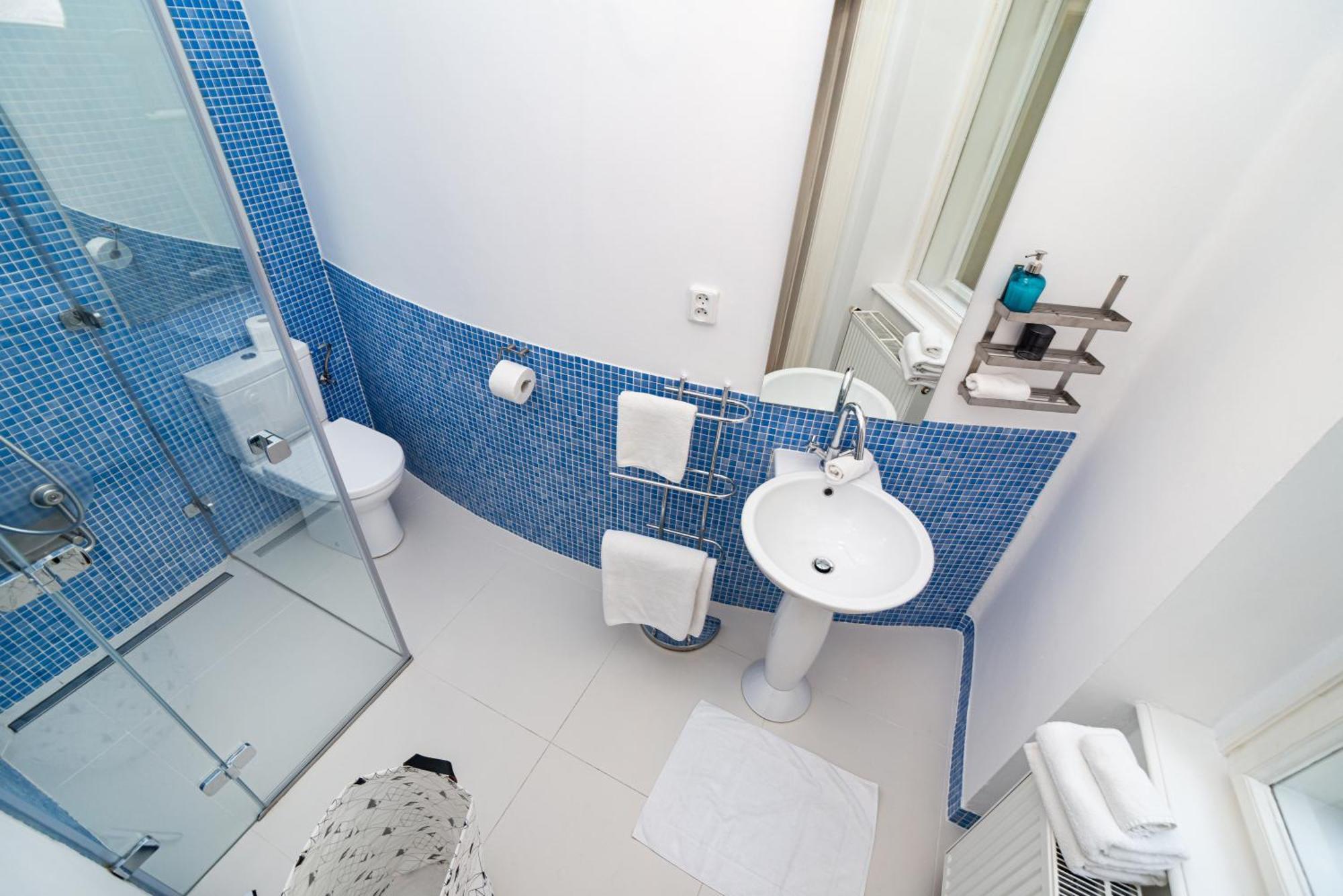 Apartmán Spacious Two-bedroom In Old Town *