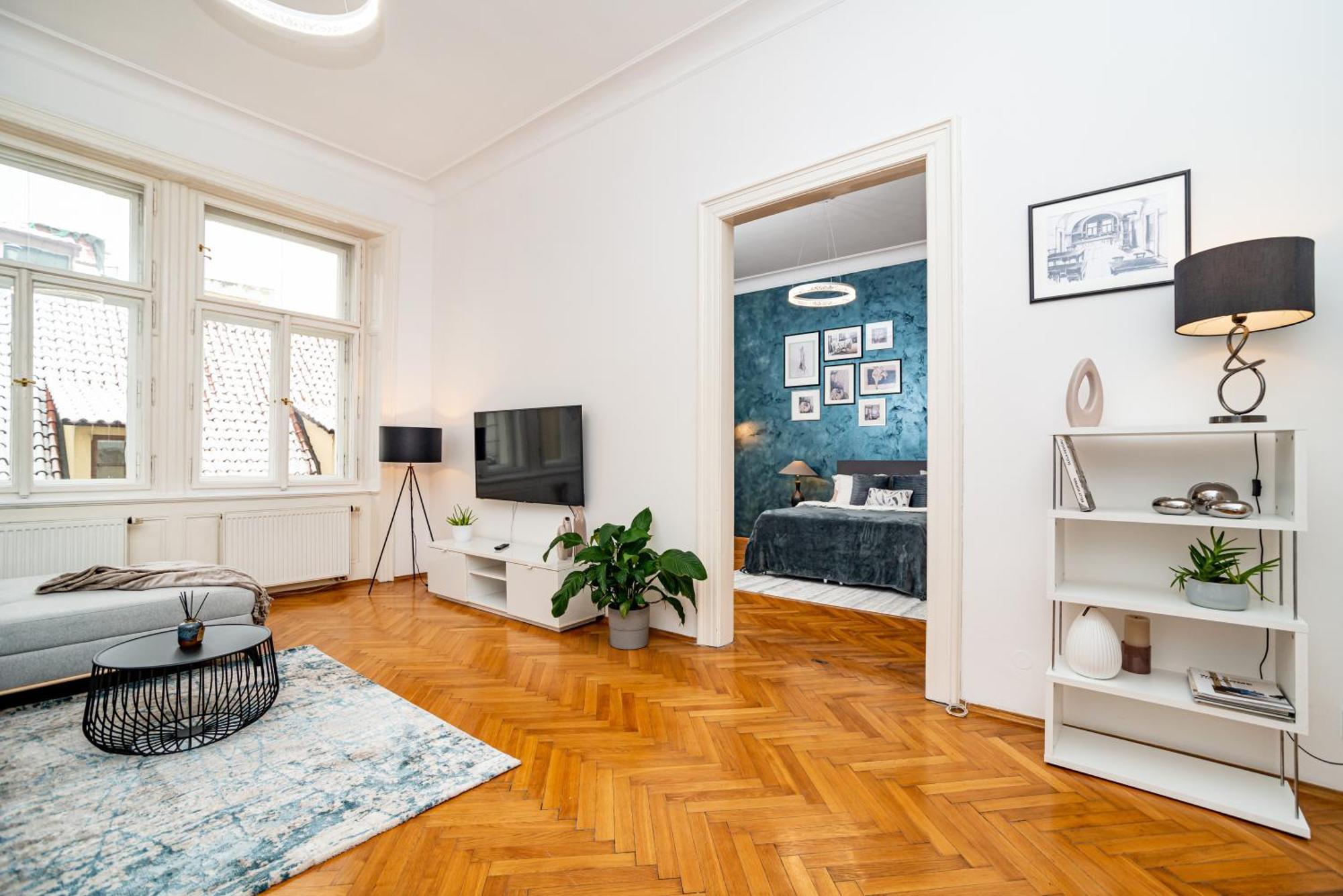 Apartmán Spacious Two-bedroom In Old Town