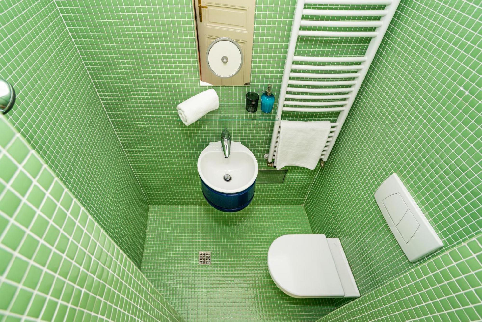 Spacious Two-bedroom In Old Town Apartmán