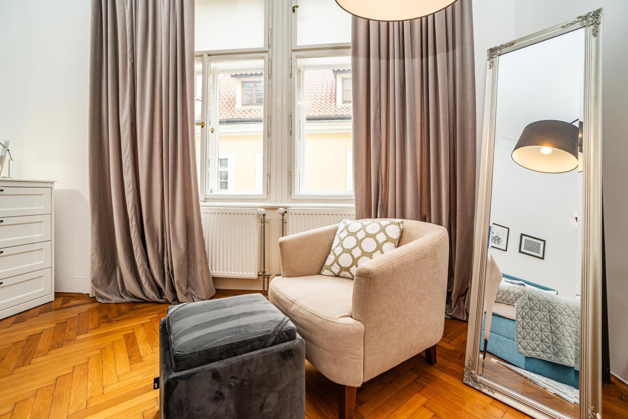 Spacious Two-bedroom In Old Town Apartmán Praha